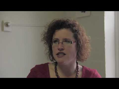 Play Why have your students do research?