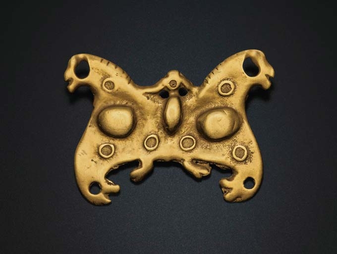 gold_xianbei_plaque.jpg Xianbei plaque, Northeast China, Western Jin dynasty