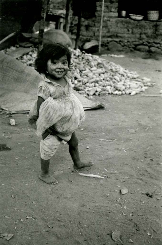 ken_heyman_mexican_village.jpg Ken Heyman, Mexican Village