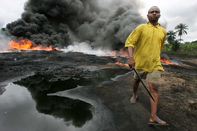 osodi_oil_spill.jpg photo of a burning oil spill
