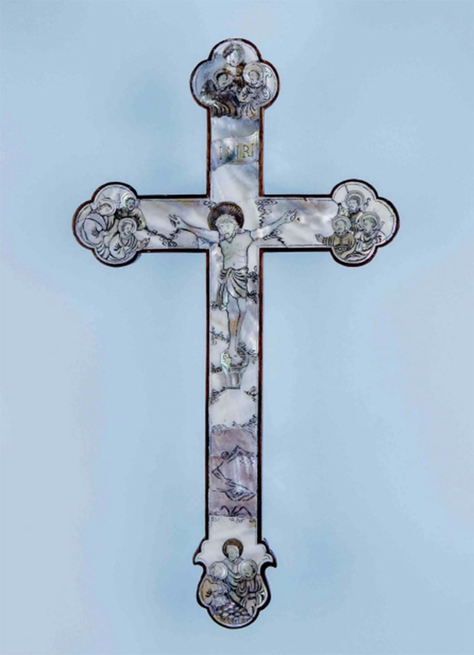 Christian cross with apostles, macau