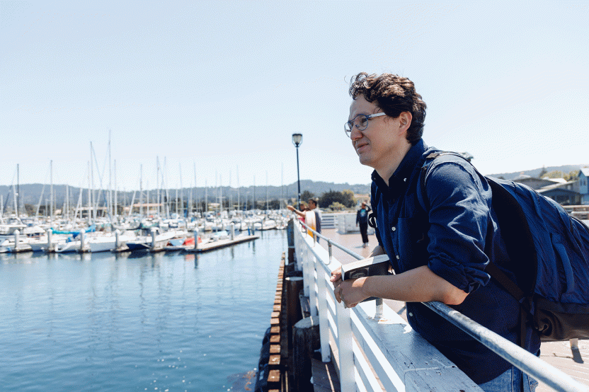 student at fisherman's wharf