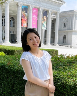 Profile of Ting-Yun Chiu 邱亭昀