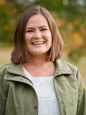 Middlebury volunteer Hannah Burnett