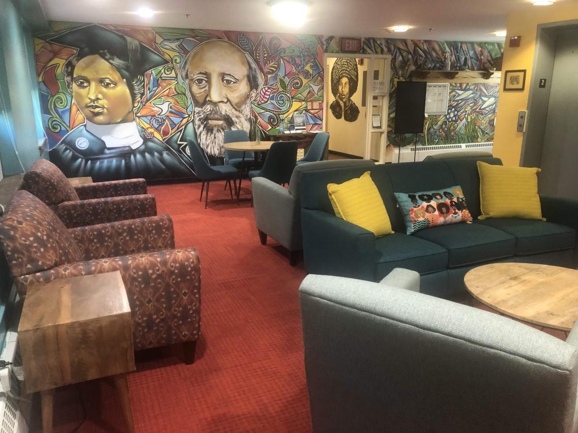 Main lounge in the Anderson Freeman Center in Carr Hall