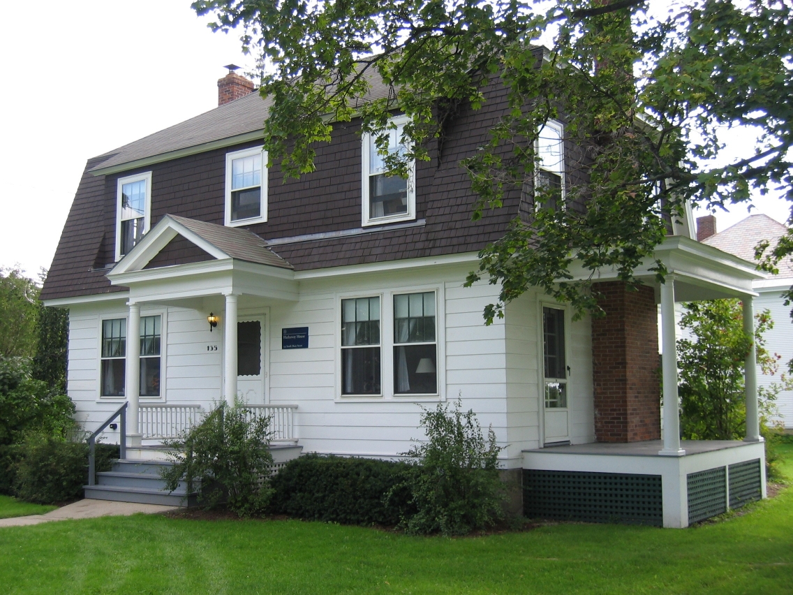 Hathaway House exterior photo