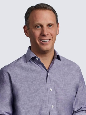 Profile of Alexander “Alex” J. Finkelstein ’97 