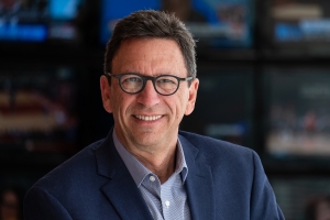 Frank Sesno Profile