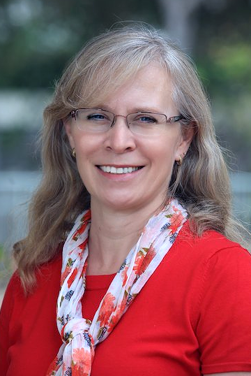 Portrait photo of Renee Jourdenais