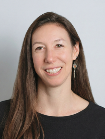 headshot photo of Kelly Dinan