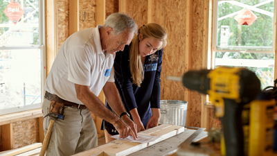 Student working with Habitat for Humanity