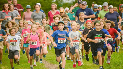 Contestants in the annual TAM trek race
