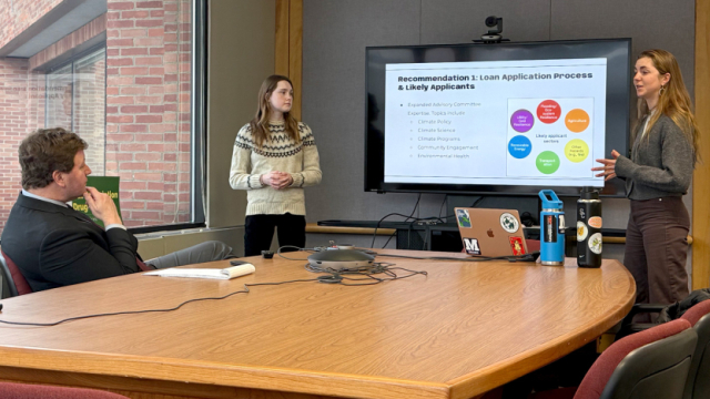 Students present climate policy to Vermont treasurer.