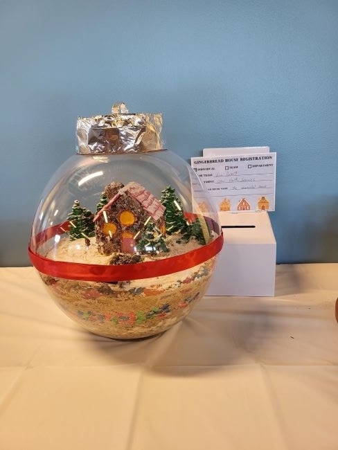 Ornament Gingerbread house