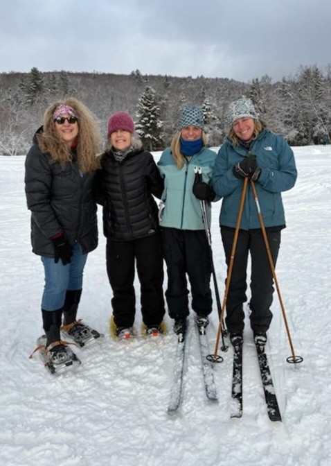 Group photo of skiers