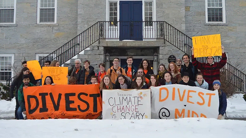 Student divestment banners