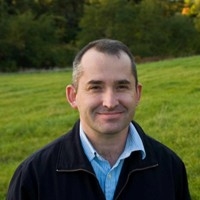 Profile of Roberto Lint Sagarena