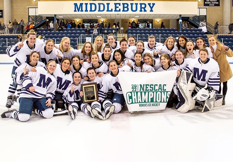 Group photo of Women’s hockey team